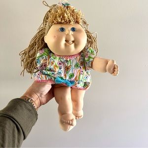 Cabbage Patch doll vintage Pretty Crimp N Curl blonde and blue eyes and …